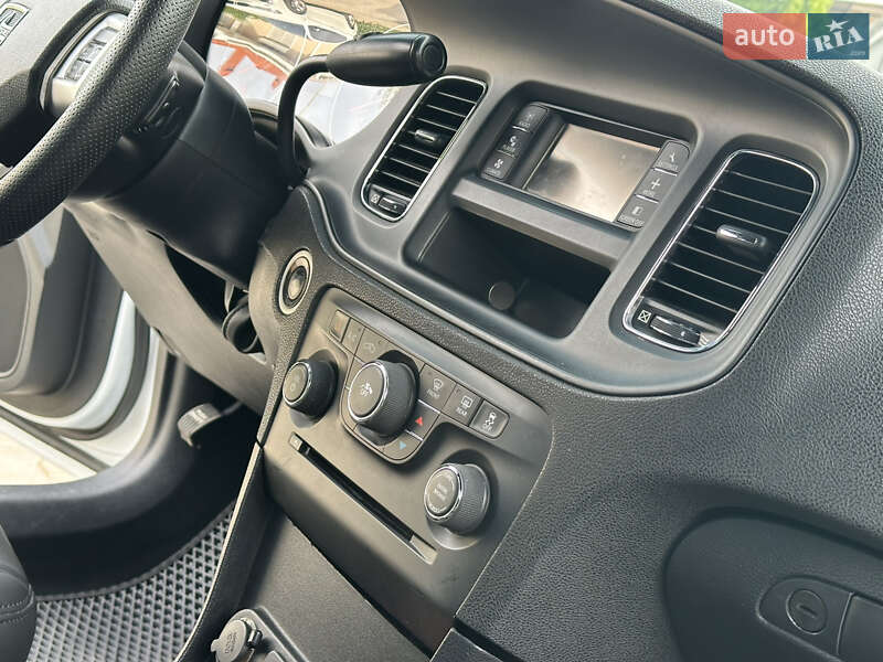 Седан Dodge Charger 2013 в Одесі