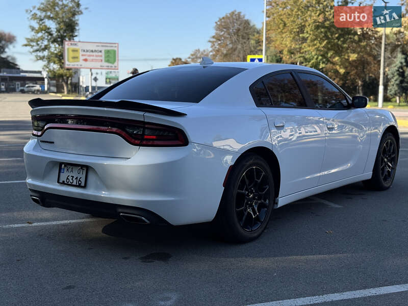 Седан Dodge Charger 2016 в Киеве фото 20 Седан Dodge Charger 2016 в Киеве