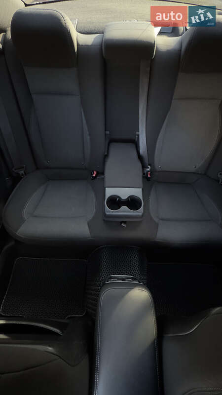 Седан Dodge Charger 2016 в Черкасах