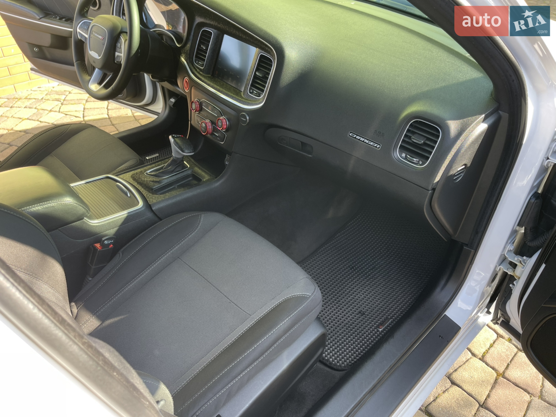 2016 Dodge Charger - мініатюра 14