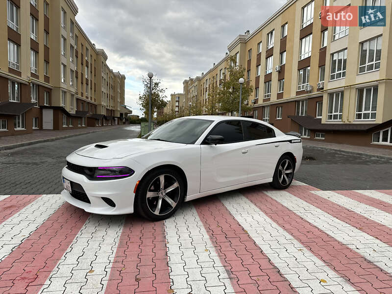 Седан Dodge Charger 2015 в Киеве
