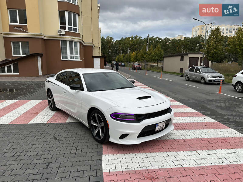 Седан Dodge Charger 2015 в Киеве