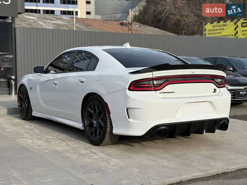 Седан Dodge Charger 2018 в Киеве