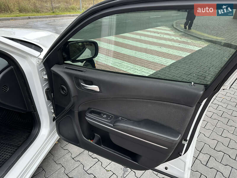 Седан Dodge Charger 2015 в Киеве