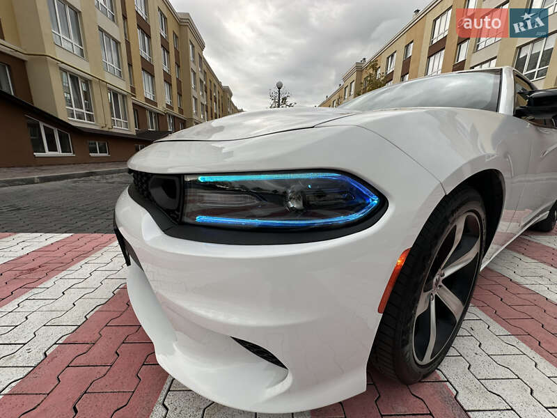 Седан Dodge Charger 2015 в Киеве