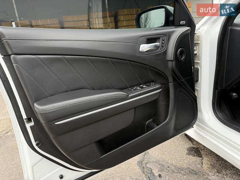 Седан Dodge Charger 2021 в Николаеве