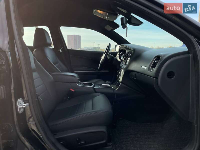 Седан Dodge Charger 2016 в Киеве фото 8 Седан Dodge Charger 2016 в Киеве