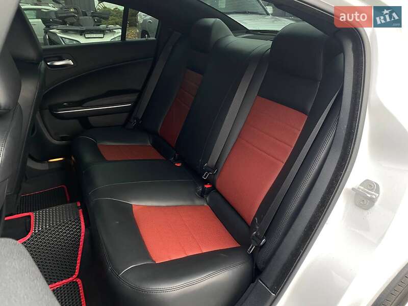 Седан Dodge Charger 2019 в Киеве