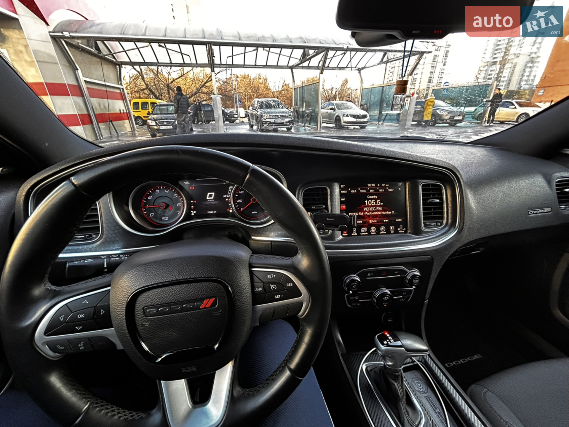 2015 Dodge Charger - мініатюра 16