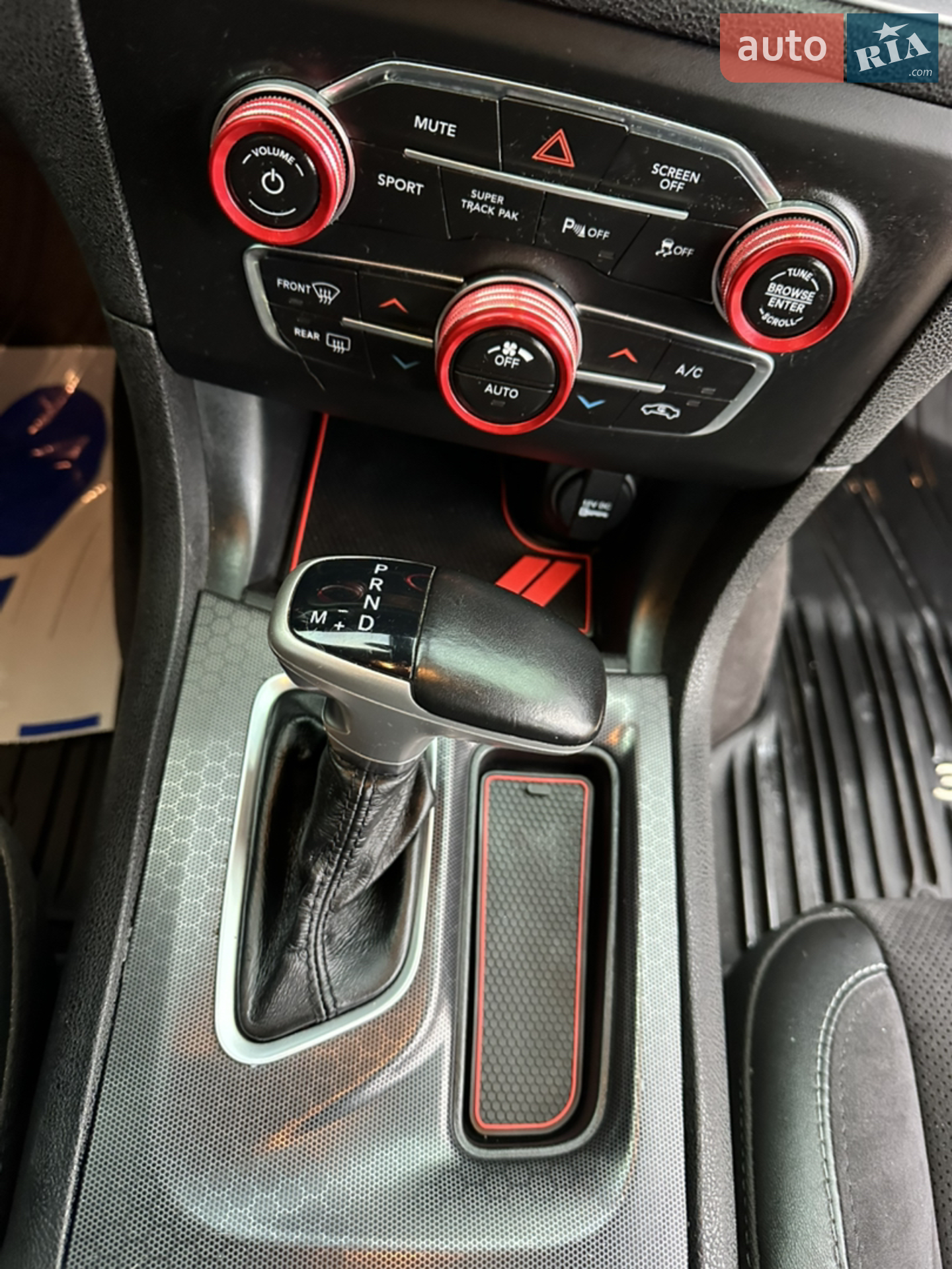 2018 Dodge Charger - мініатюра 36