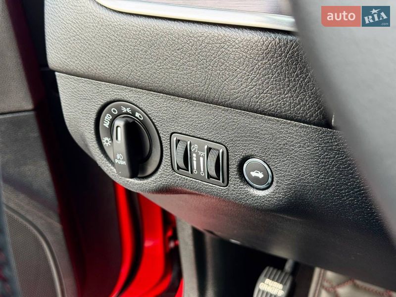 Седан Dodge Charger 2017 в Киеве