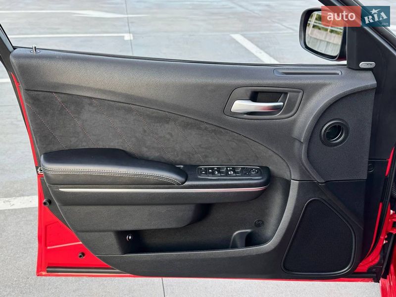 Седан Dodge Charger 2017 в Киеве