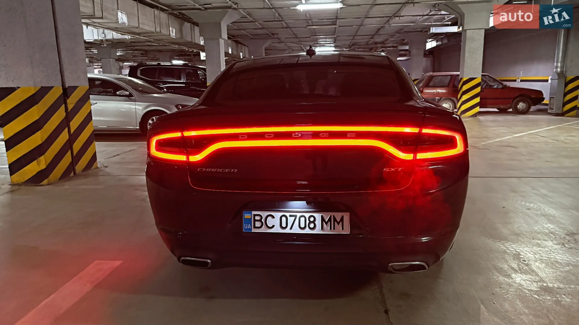 2016 Dodge Charger - мініатюра 3