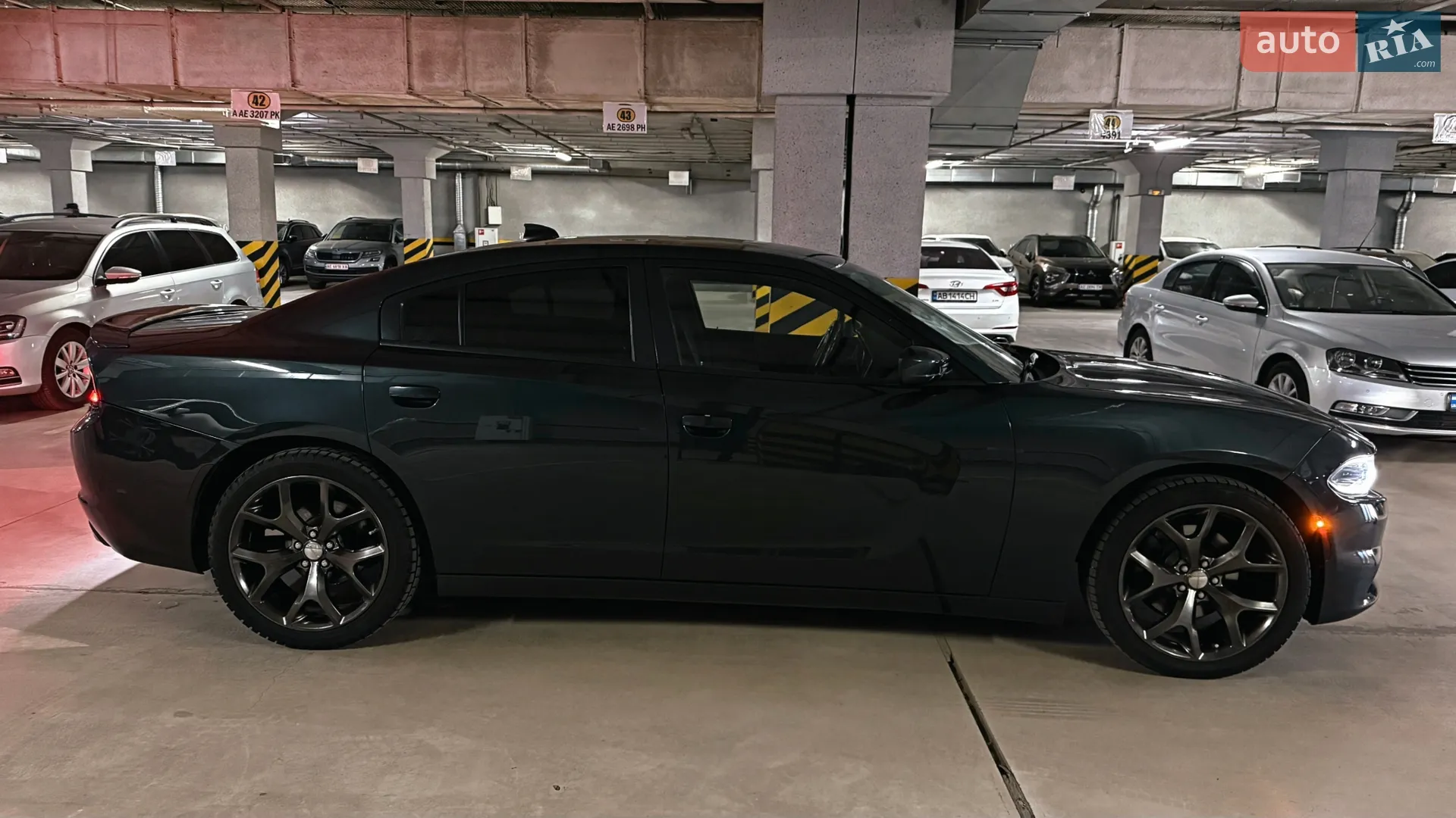 2016 Dodge Charger - мініатюра 10