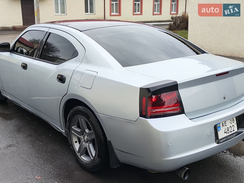 Седан Dodge Charger 2006 в Першотравенске