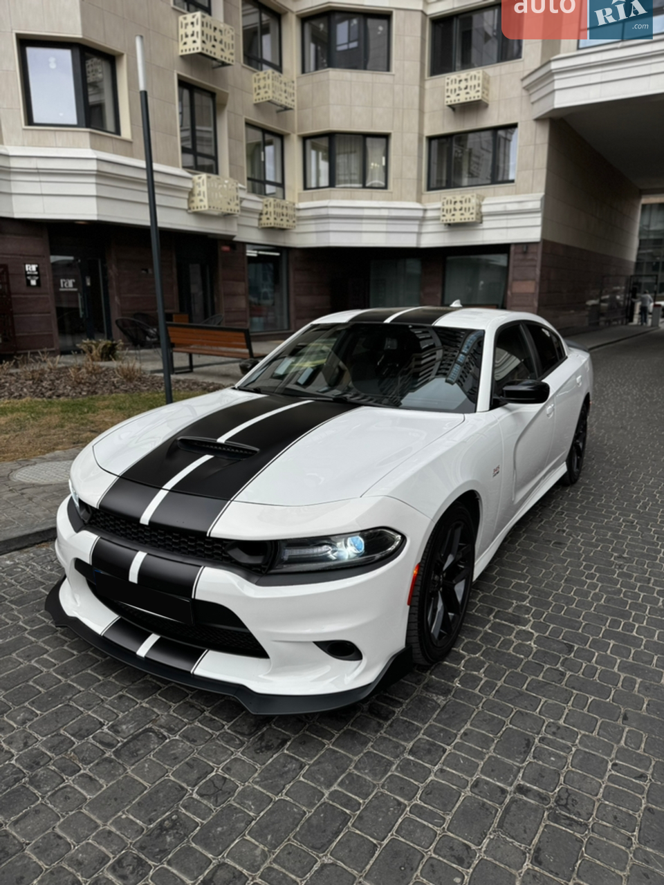 2020 Dodge Charger - мініатюра 39