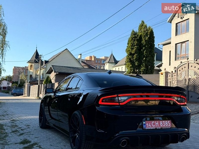 Седан Dodge Charger 2021 в Черновцах
