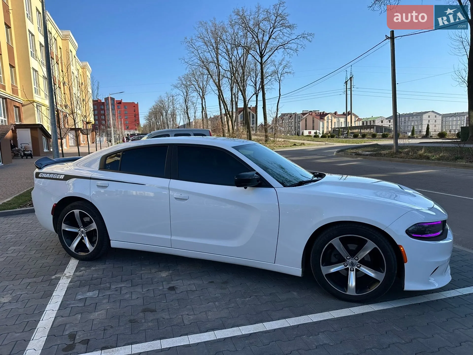 2015 Dodge Charger - мініатюра 12