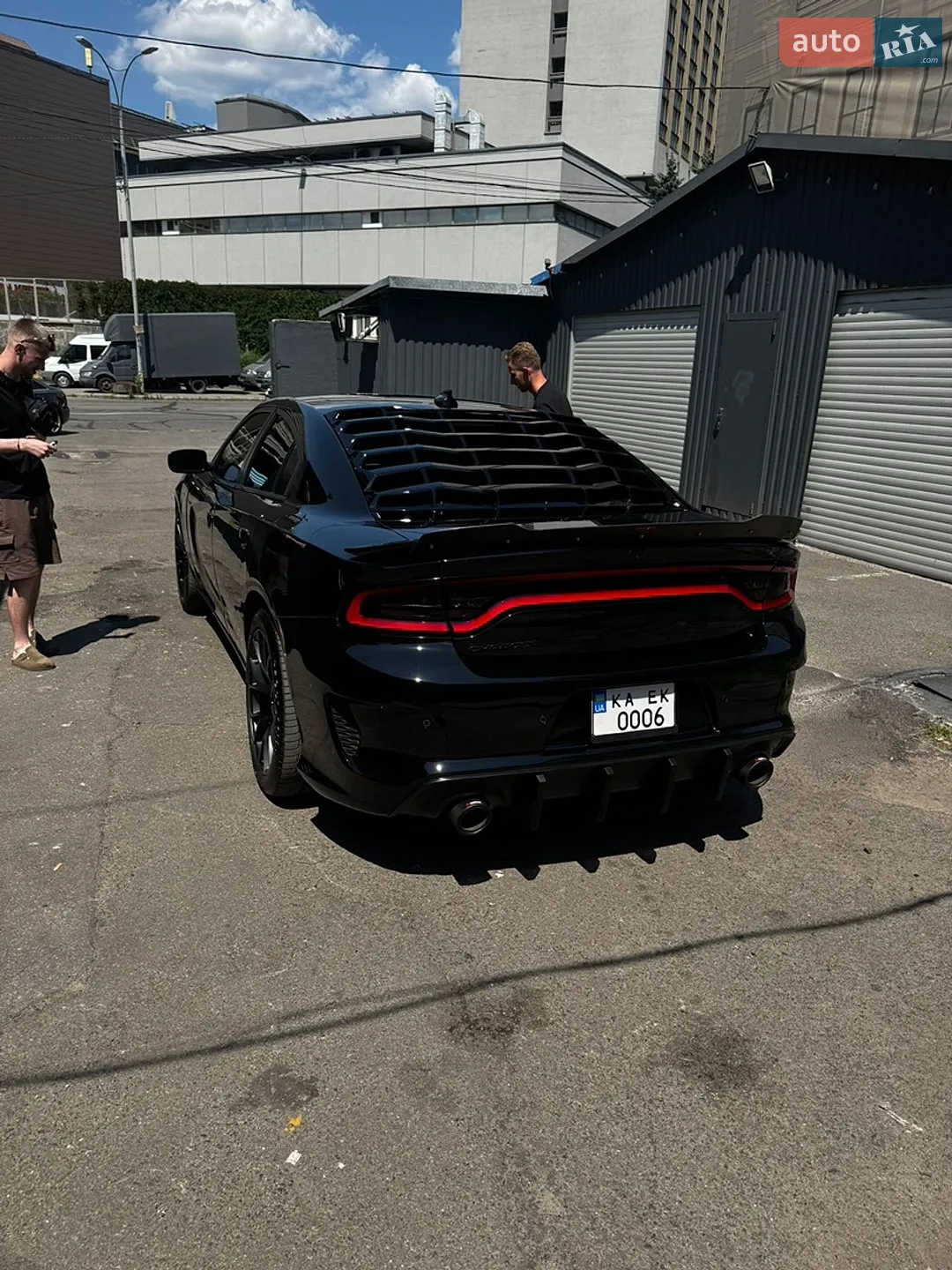 2017 Dodge Charger - мініатюра 3
