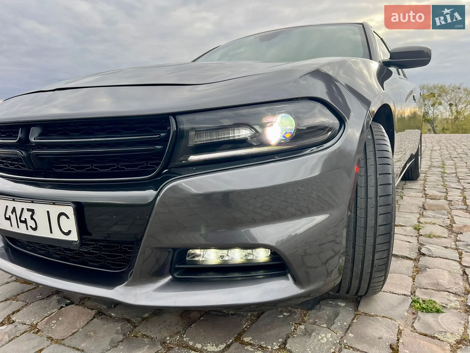 2017 Dodge Charger - мініатюра 31
