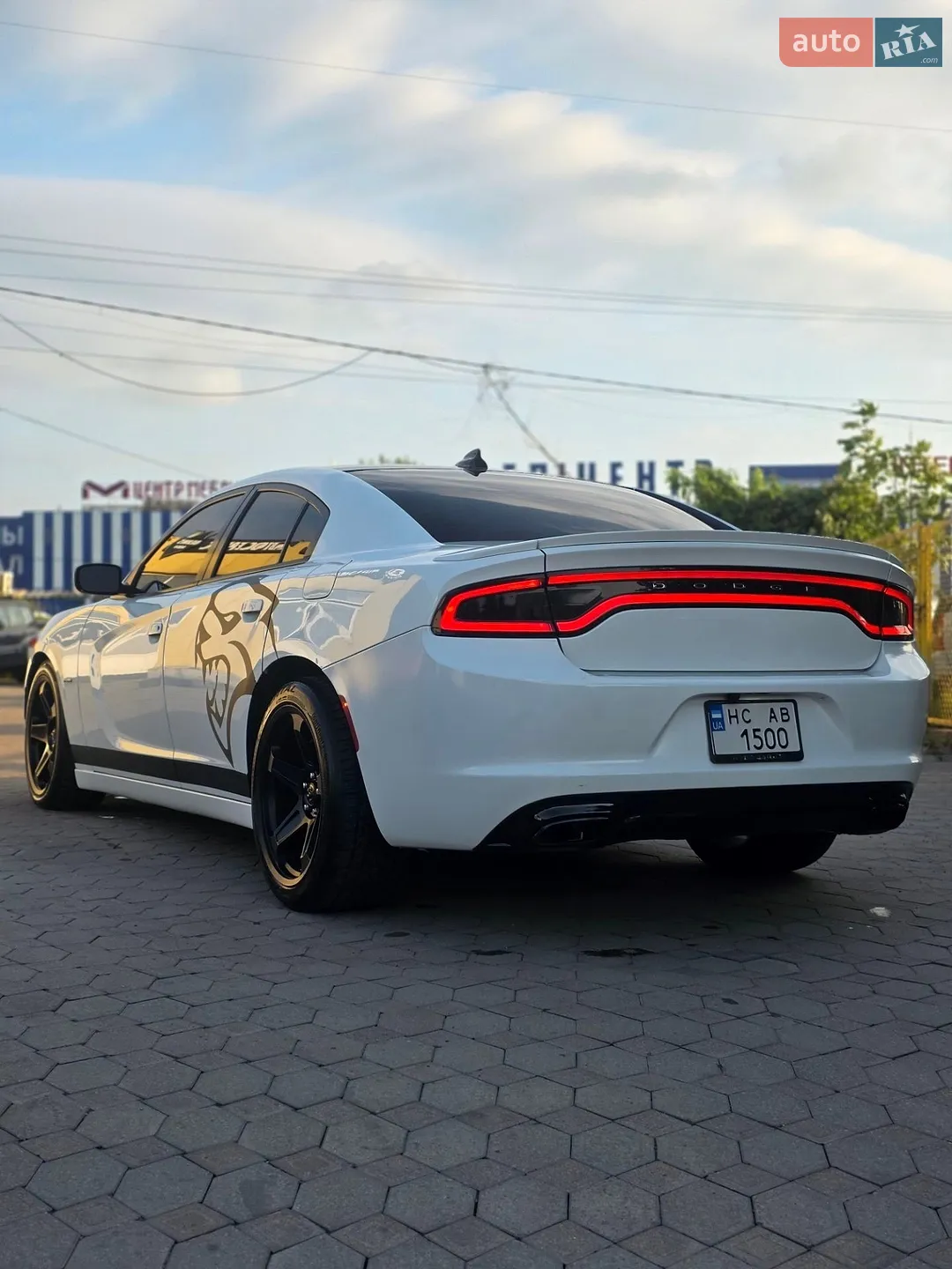 2016 Dodge Charger - мініатюра 25
