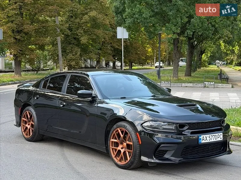 Dodge Charger 2020