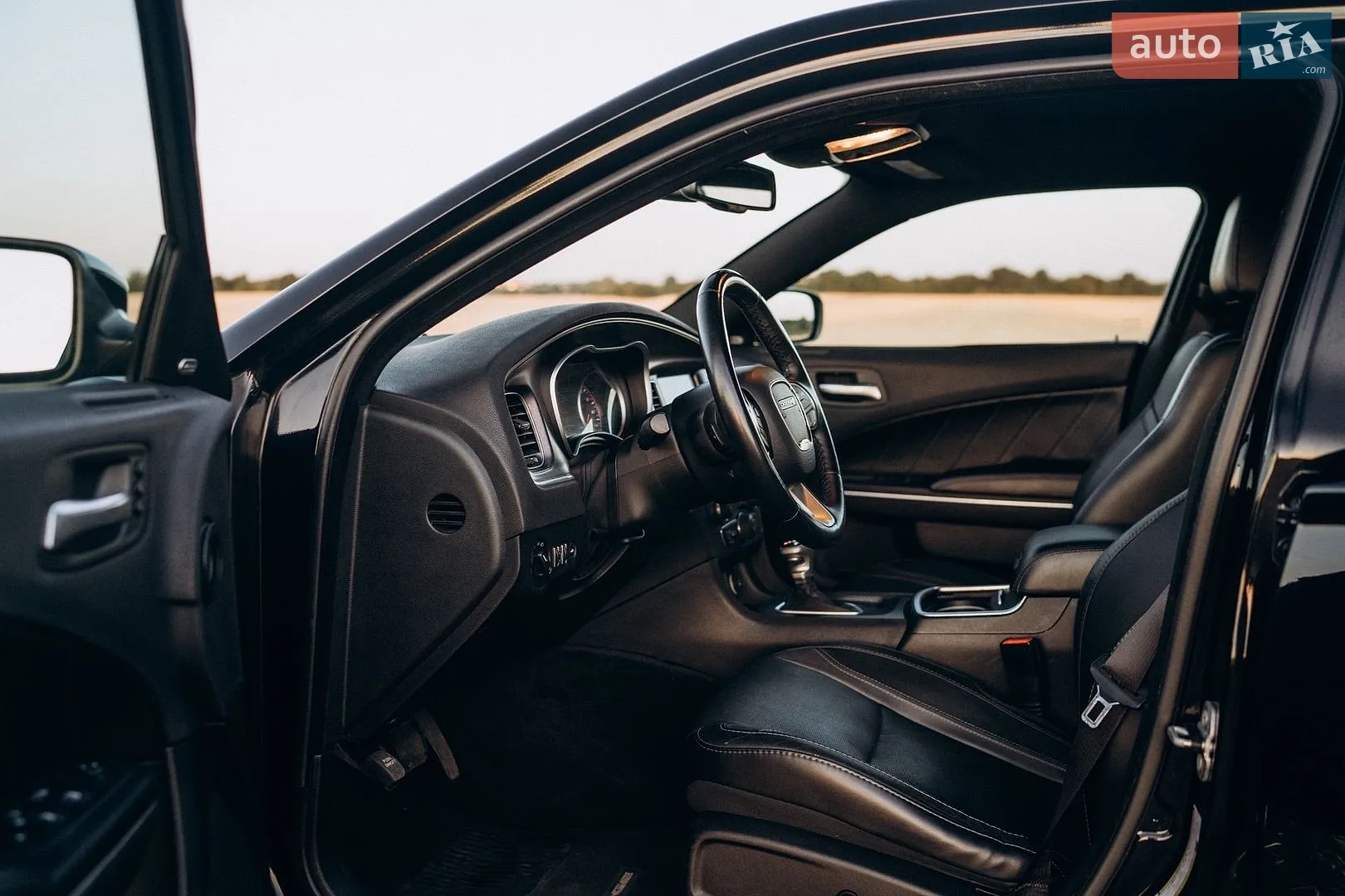 2015 Dodge Charger - мініатюра 24