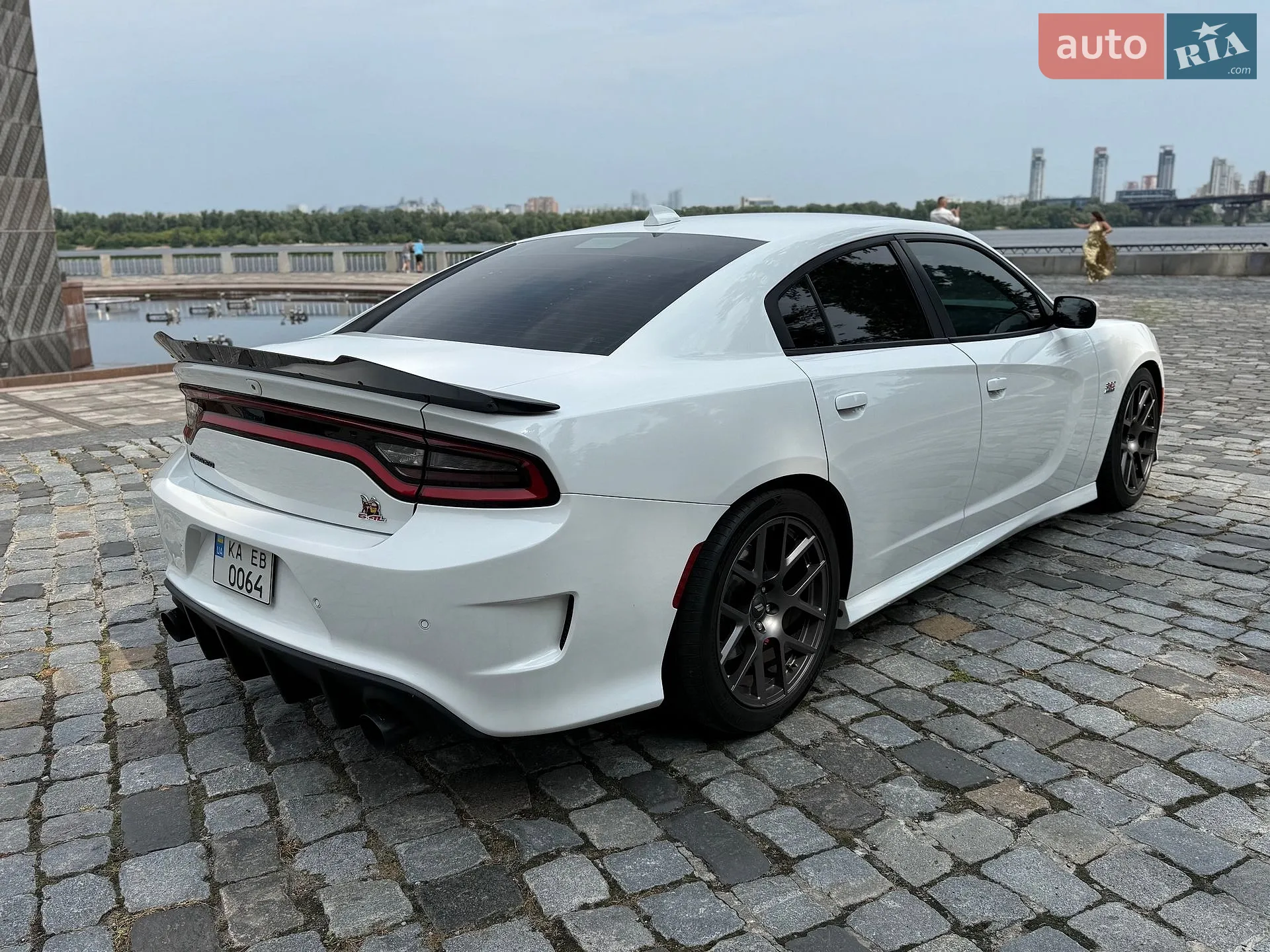 2018 Dodge Charger - мініатюра 9