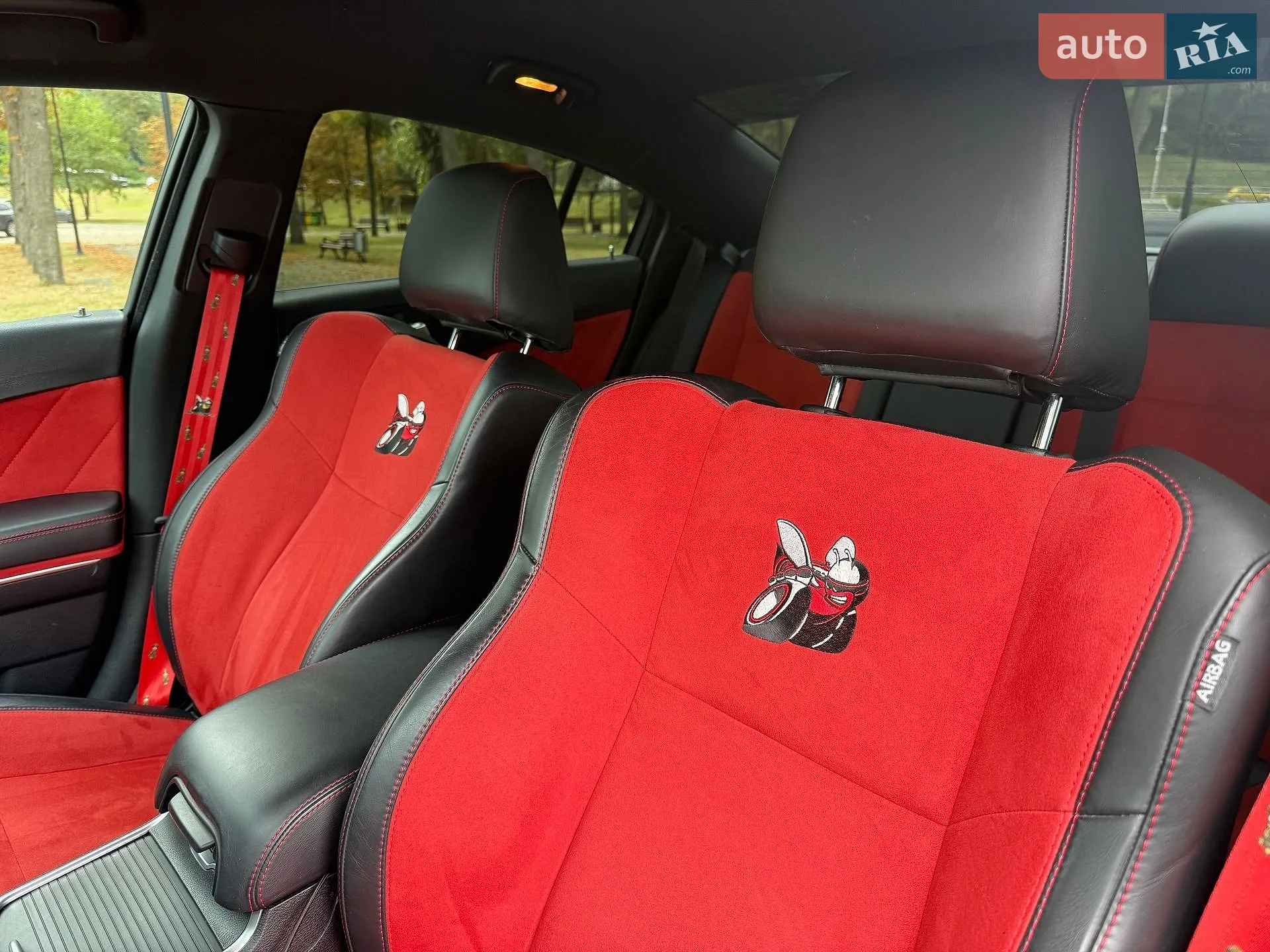 2018 Dodge Charger - мініатюра 19