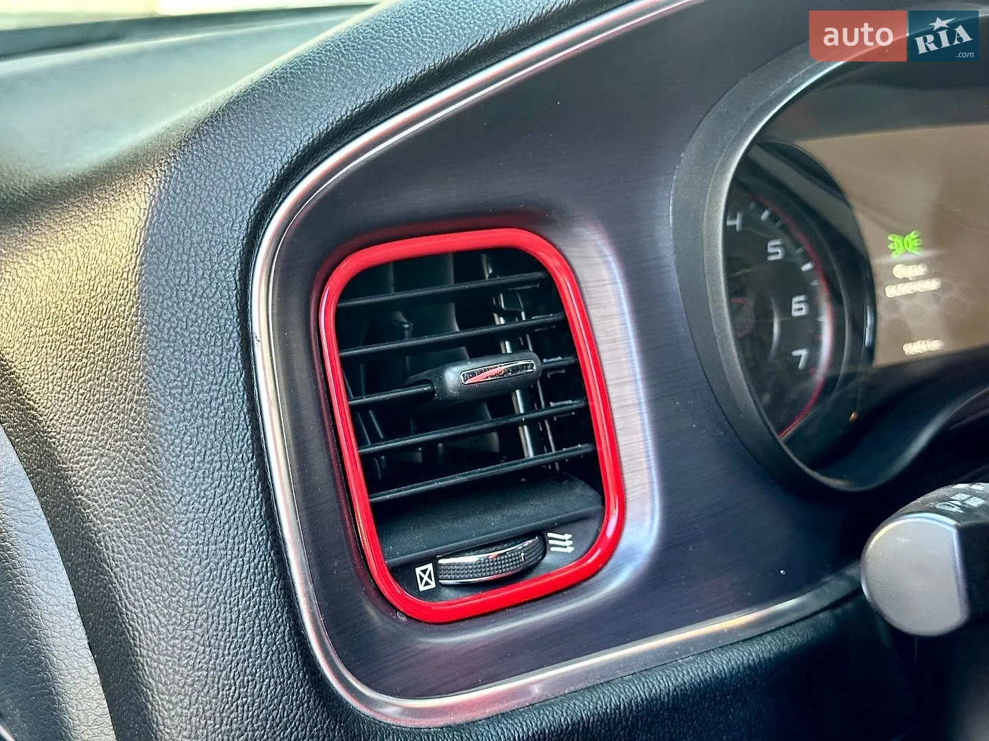 2018 Dodge Charger - мініатюра 42
