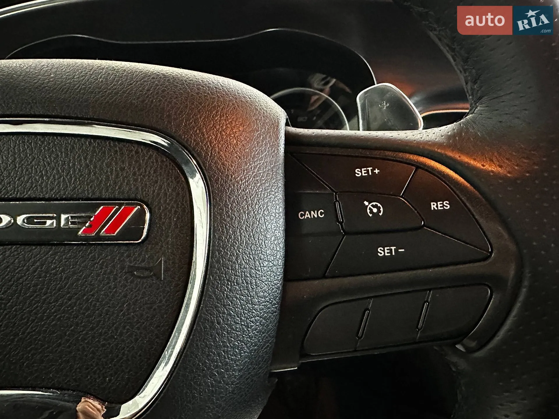 2017 Dodge Charger - мініатюра 30