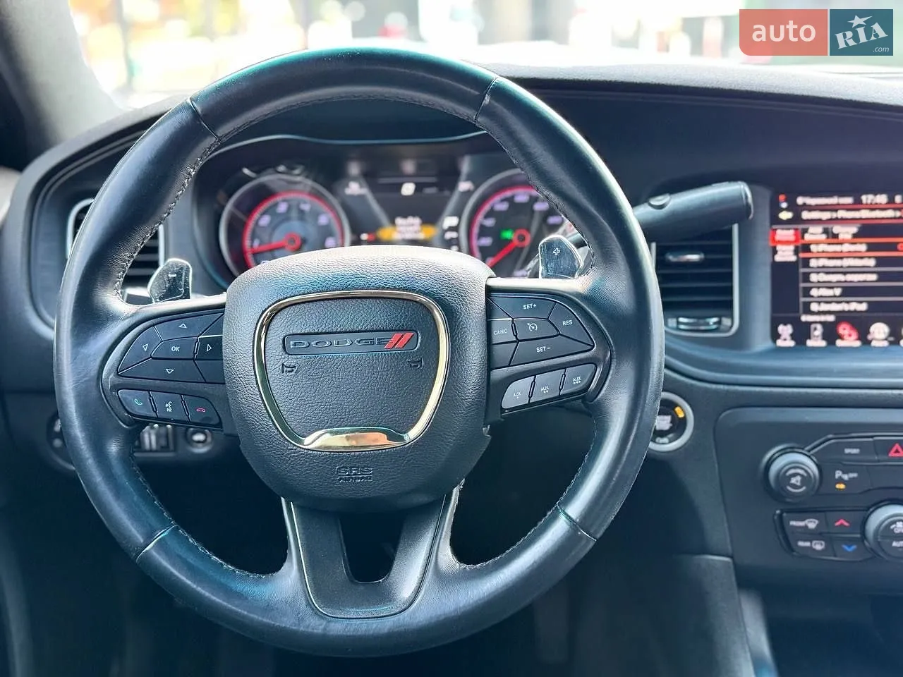 2017 Dodge Charger - мініатюра 16