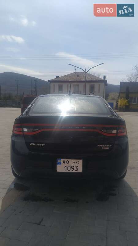 Седан Dodge Dart 2013 в Ужгороді