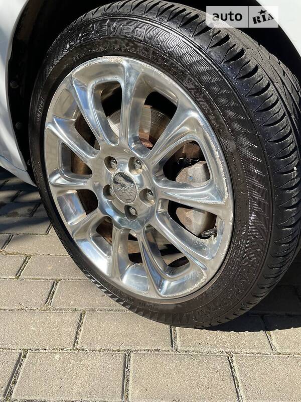 Седан Dodge Dart 2012 в Івано-Франківську