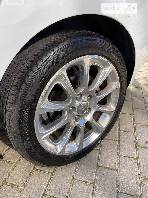 Седан Dodge Dart 2012 в Івано-Франківську