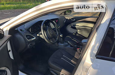 Седан Dodge Dart 2014 в 