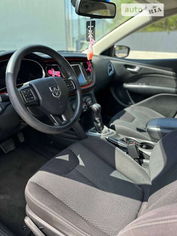 Седан Dodge Dart 2015 в Ужгороде