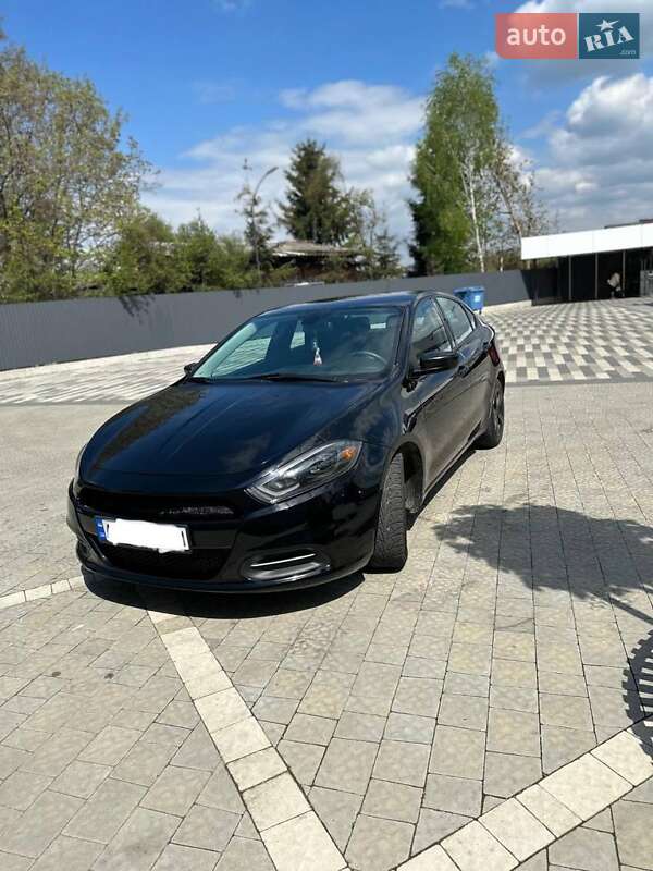 Седан Dodge Dart 2015 в Ужгороді