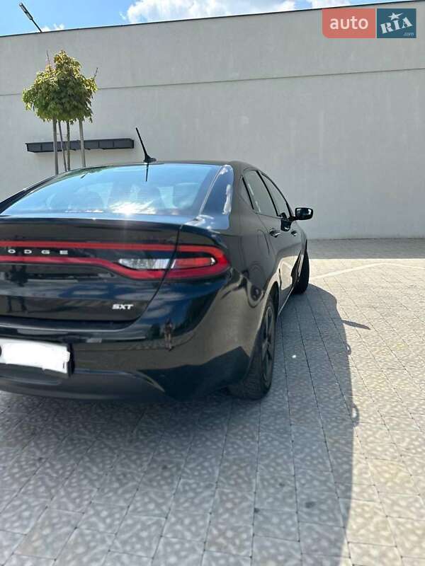 Седан Dodge Dart 2015 в Ужгороді
