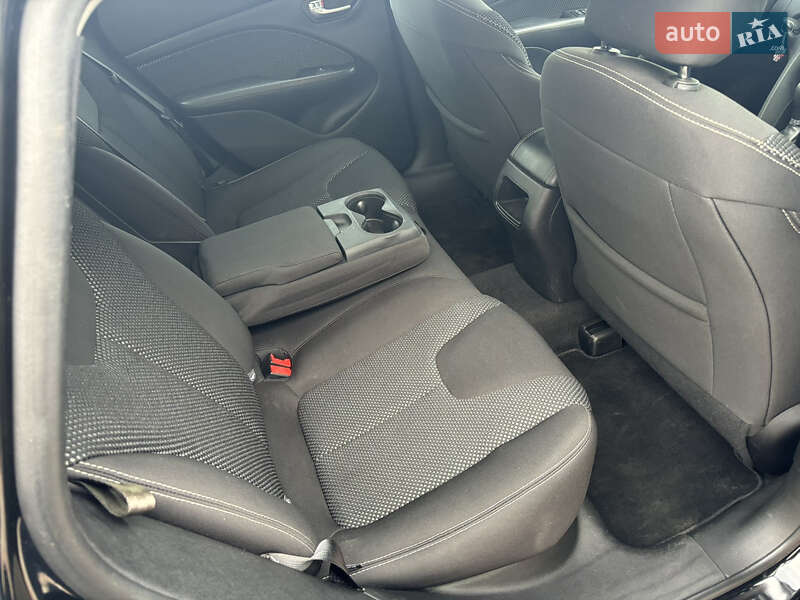 Седан Dodge Dart 2015 в Рожнятові