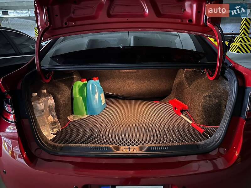 Седан Dodge Dart 2013 в Києві