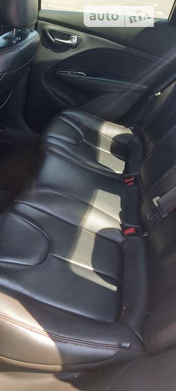 Седан Dodge Dart 2015 в Києві фото 33 Седан Dodge Dart 2015 в Києві