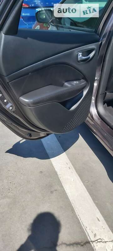 Седан Dodge Dart 2015 в Києві фото 31 Седан Dodge Dart 2015 в Києві