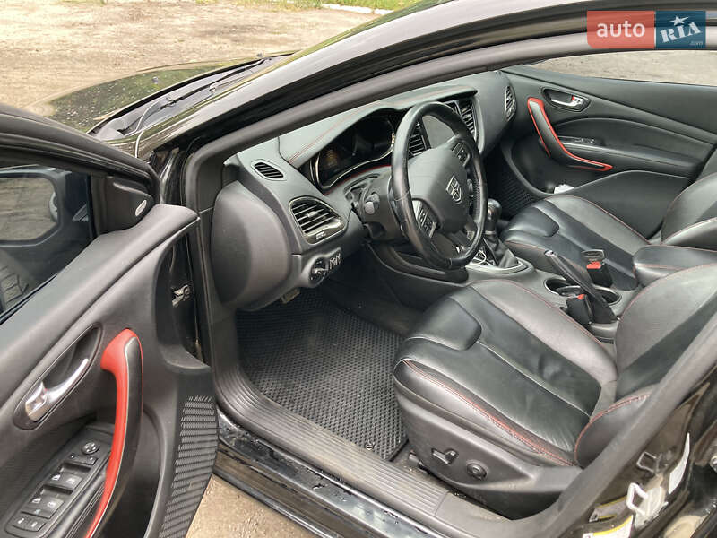 Седан Dodge Dart 2014 в Смілі