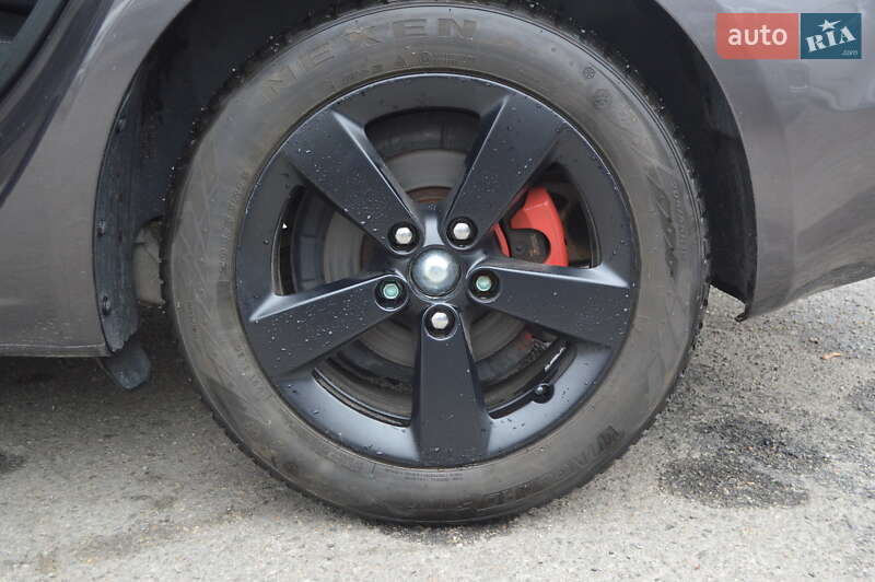 Седан Dodge Dart 2014 в Одесі