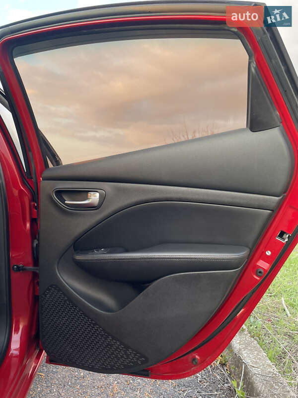 Седан Dodge Dart 2013 в Кривому Розі