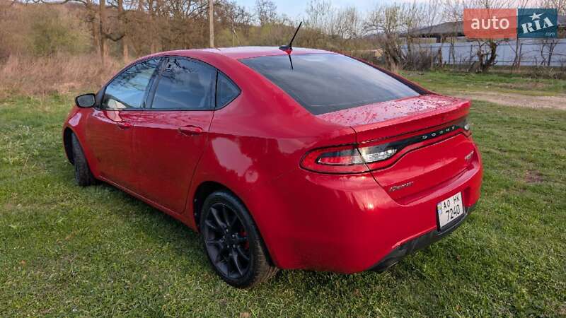 Седан Dodge Dart 2012 в Ужгороде