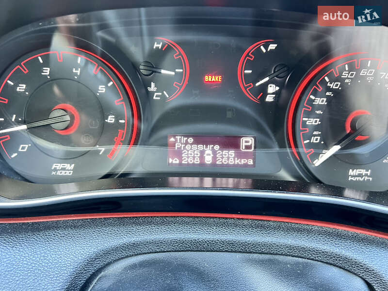 Седан Dodge Dart 2016 в Вишневом фото 31 Седан Dodge Dart 2016 в Вишневом