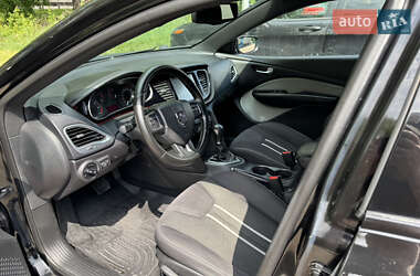 Седан Dodge Dart 2014 в 