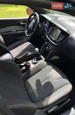Седан Dodge Dart 2015 в Львове